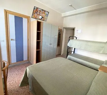 Cinzia 3* Червия