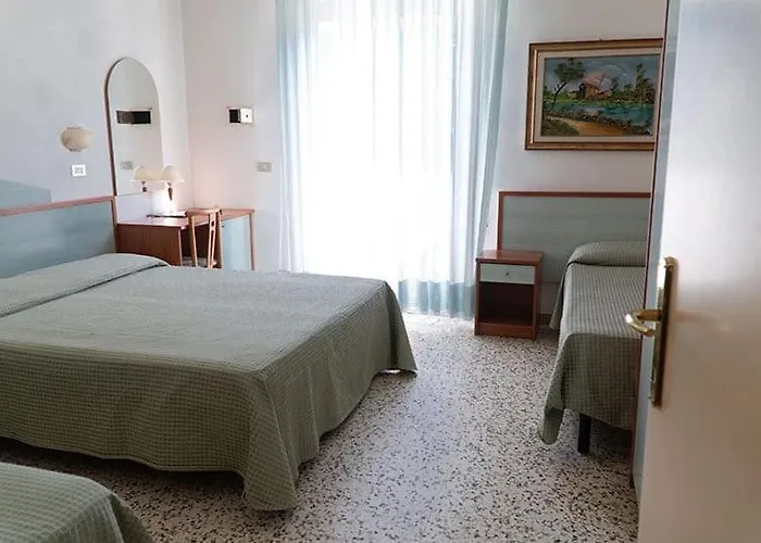 Cinzia 3* 切尔维亚